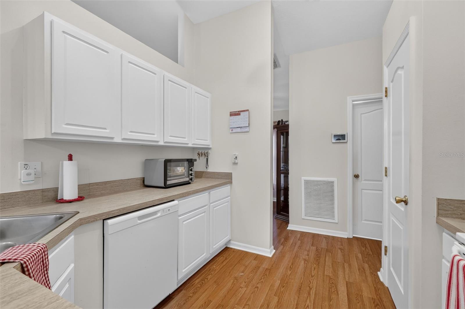 10449 Regal View Loop Property Photo 23