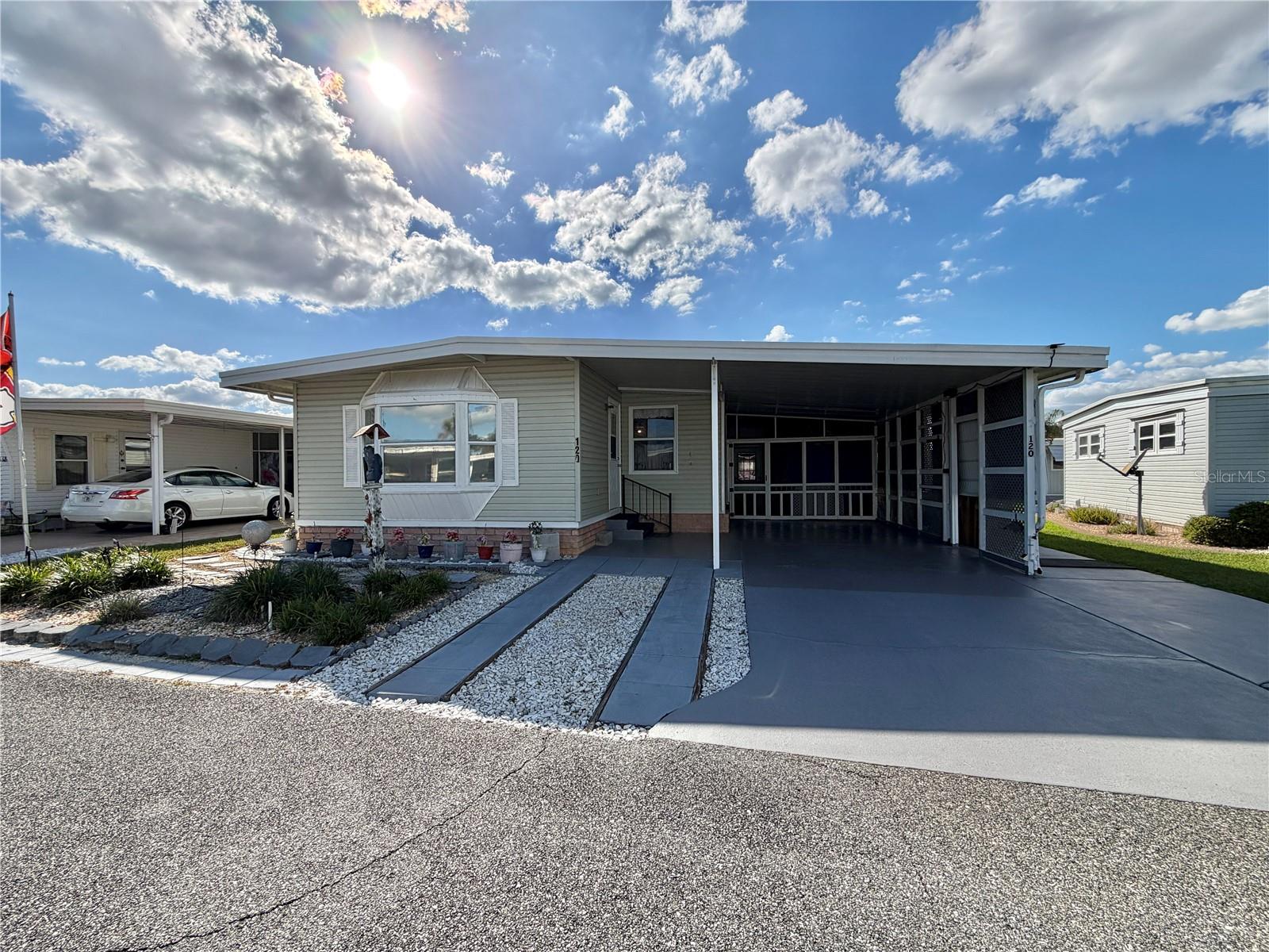 120 Camellia Trl Property Photo 1