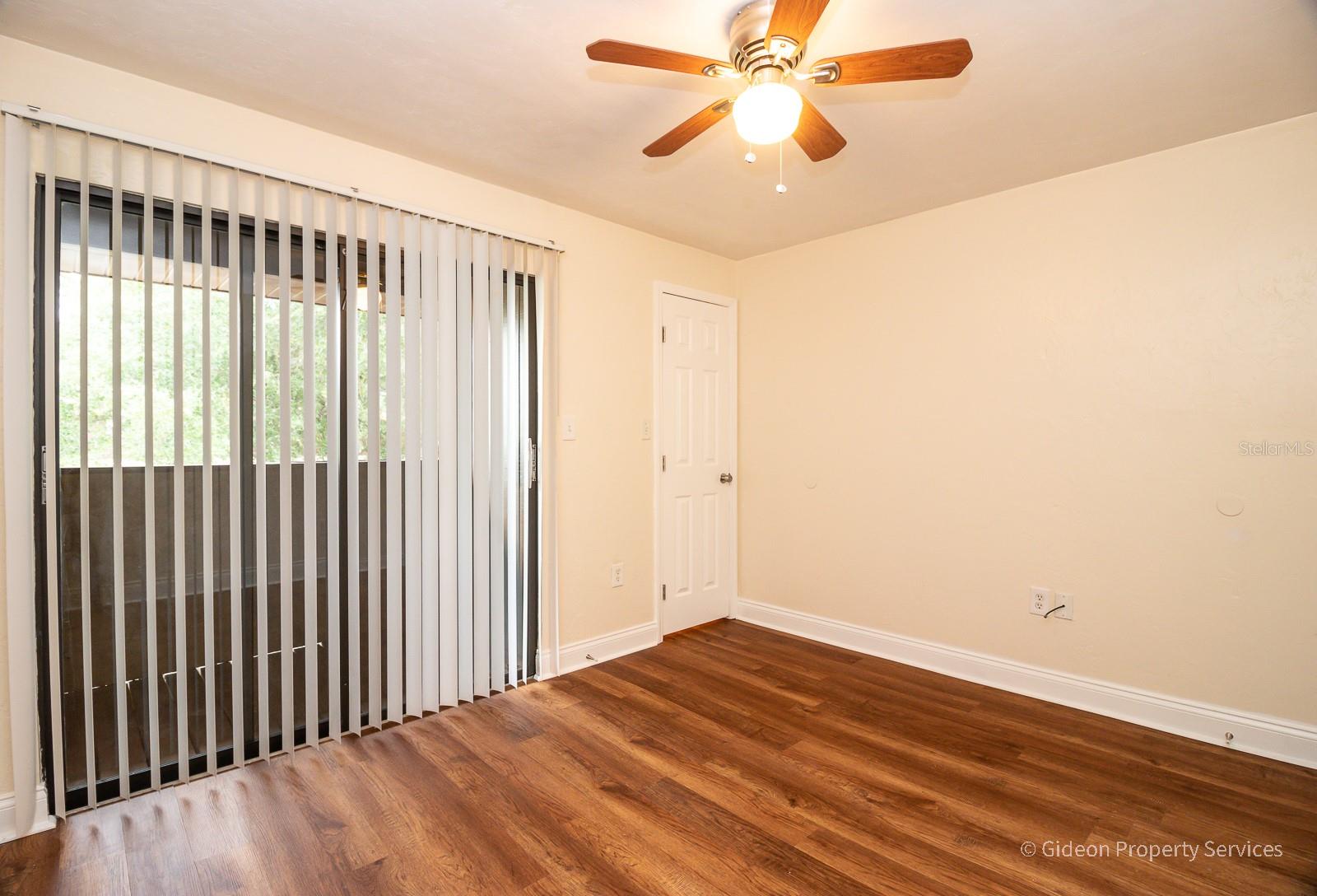 717 Sw 68th Terrace #b Property Photo 11