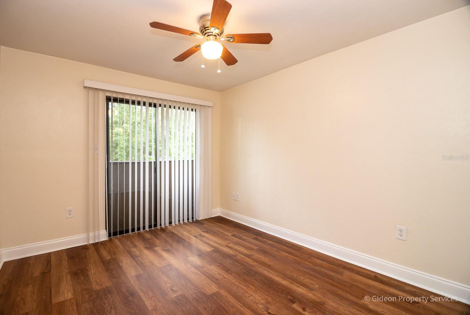 717 Sw 68th Terrace #b Property Photo 16