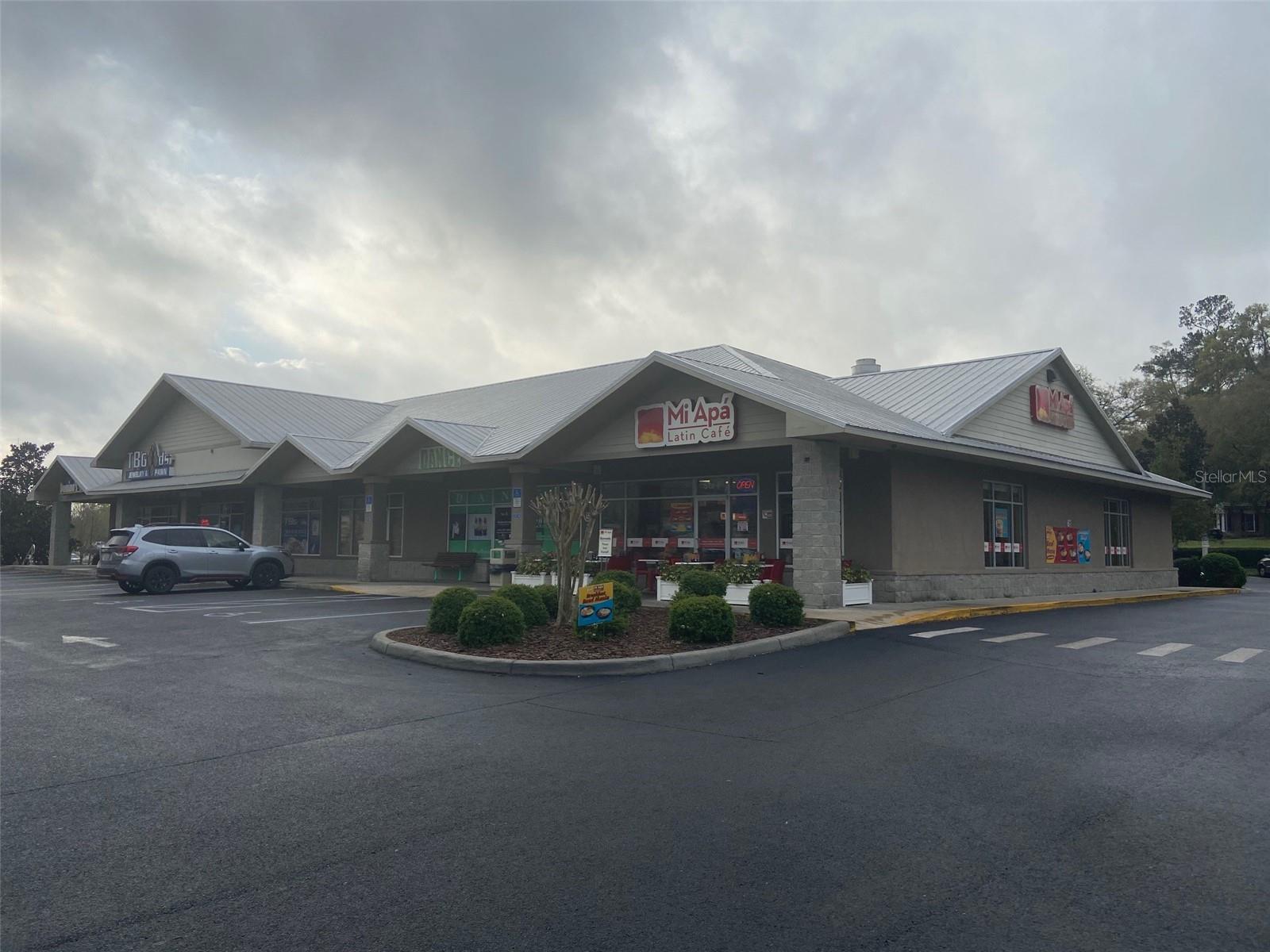 15634 Nw Us Highway 441 #e Property Photo 1
