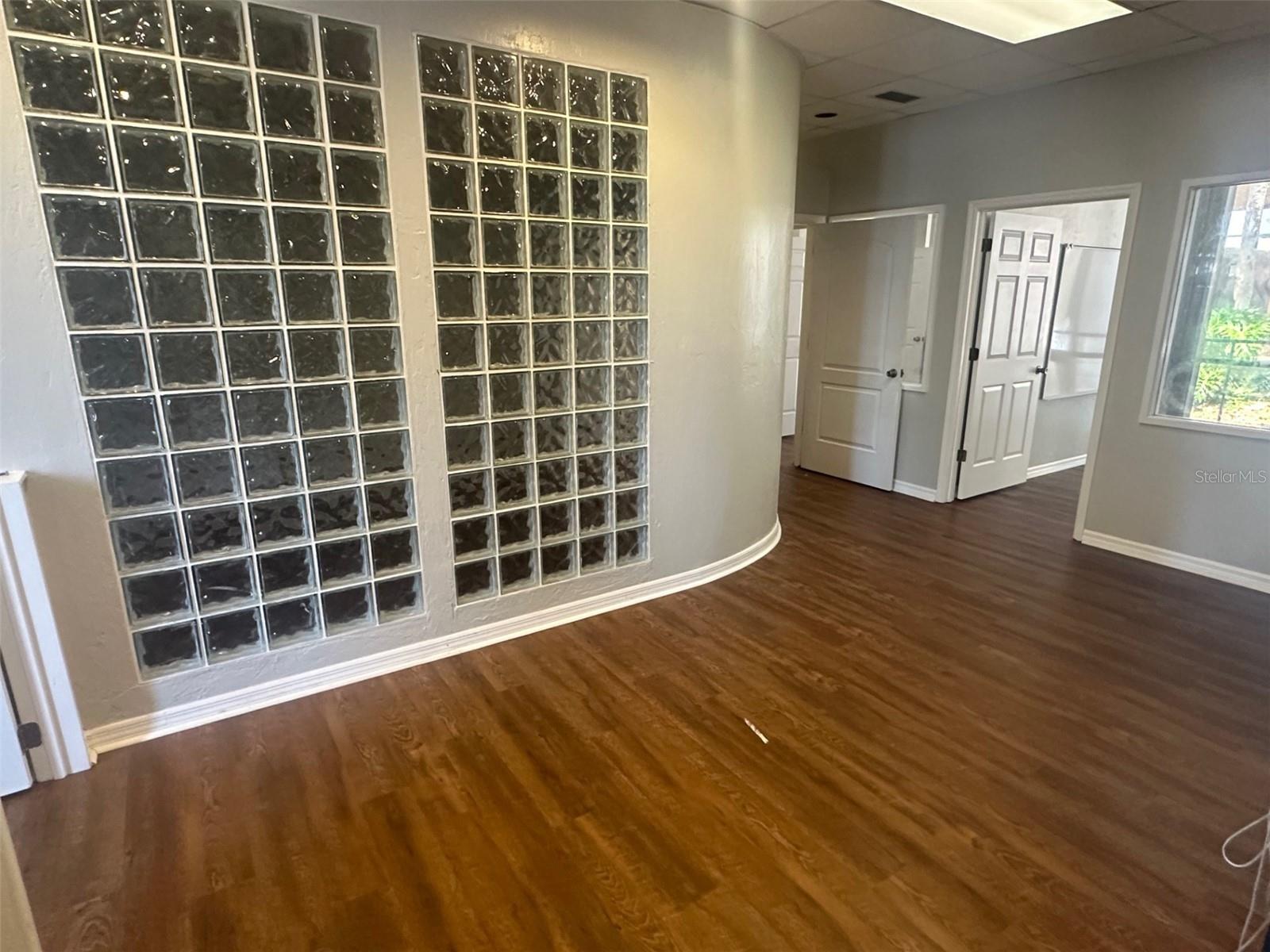 2770 Nw 43rd St #n Property Photo 4