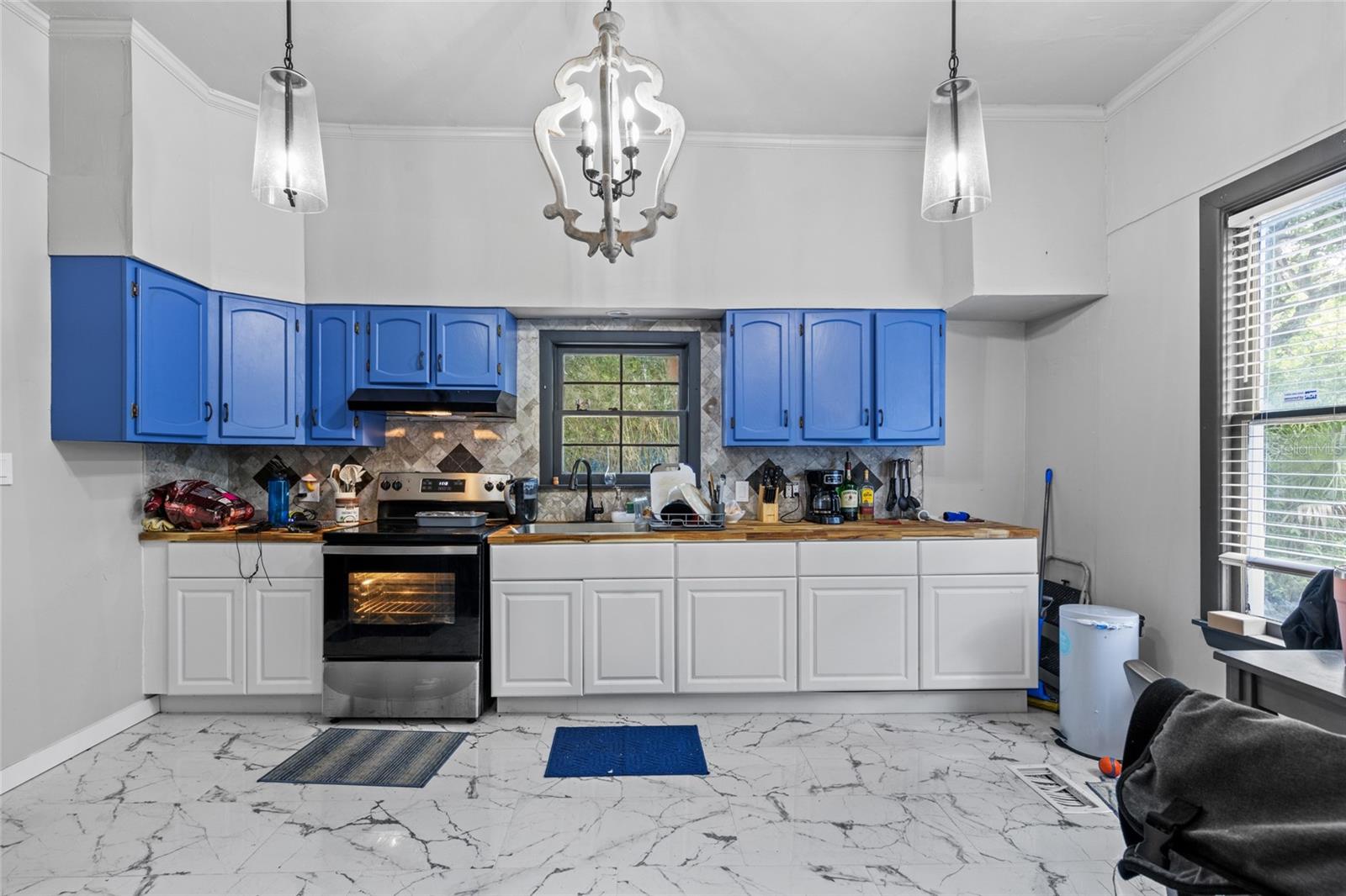 21927 Se 69th Ave Property Photo 2