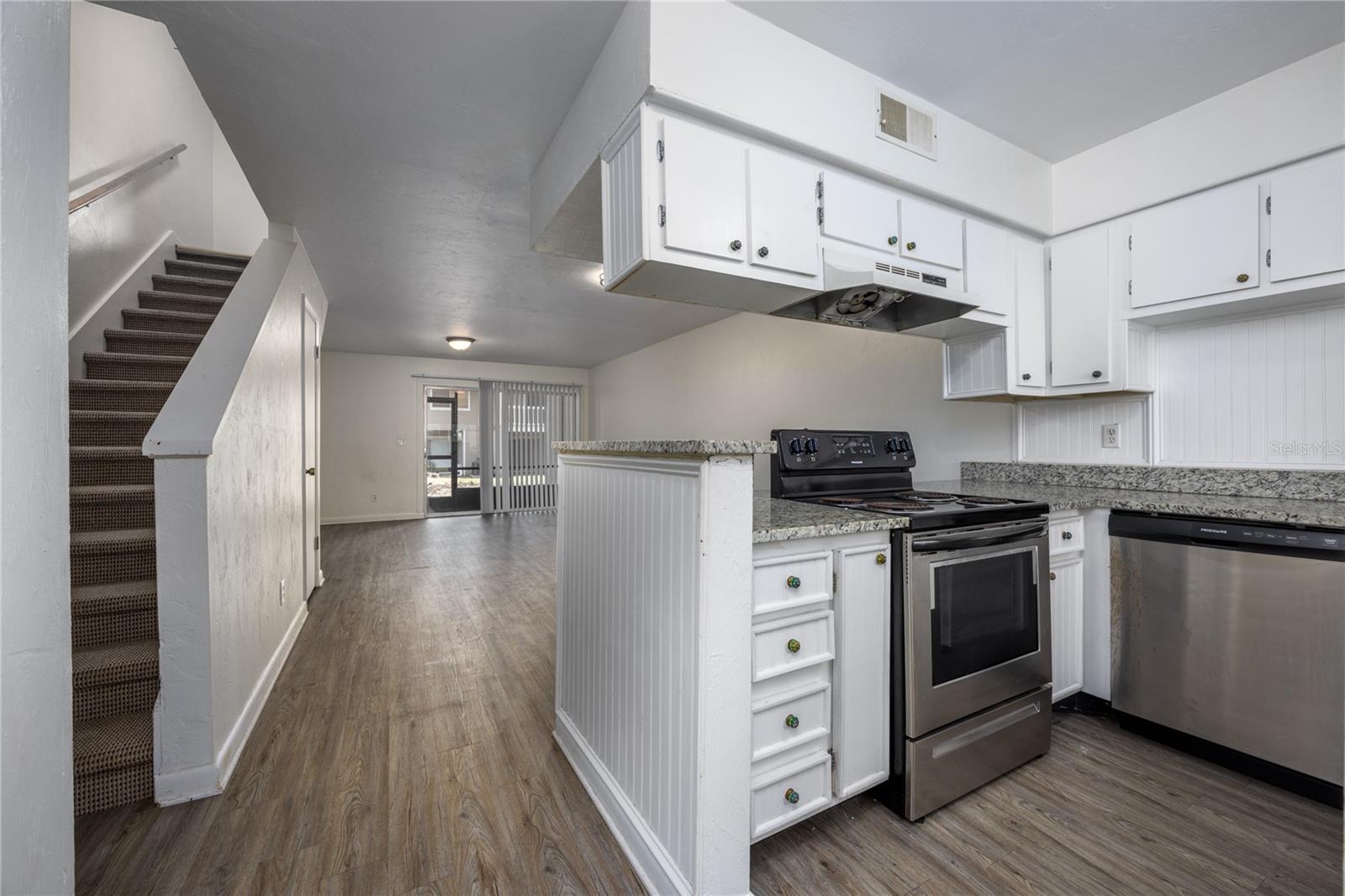 4411 Sw 34th St #908 Property Photo 3