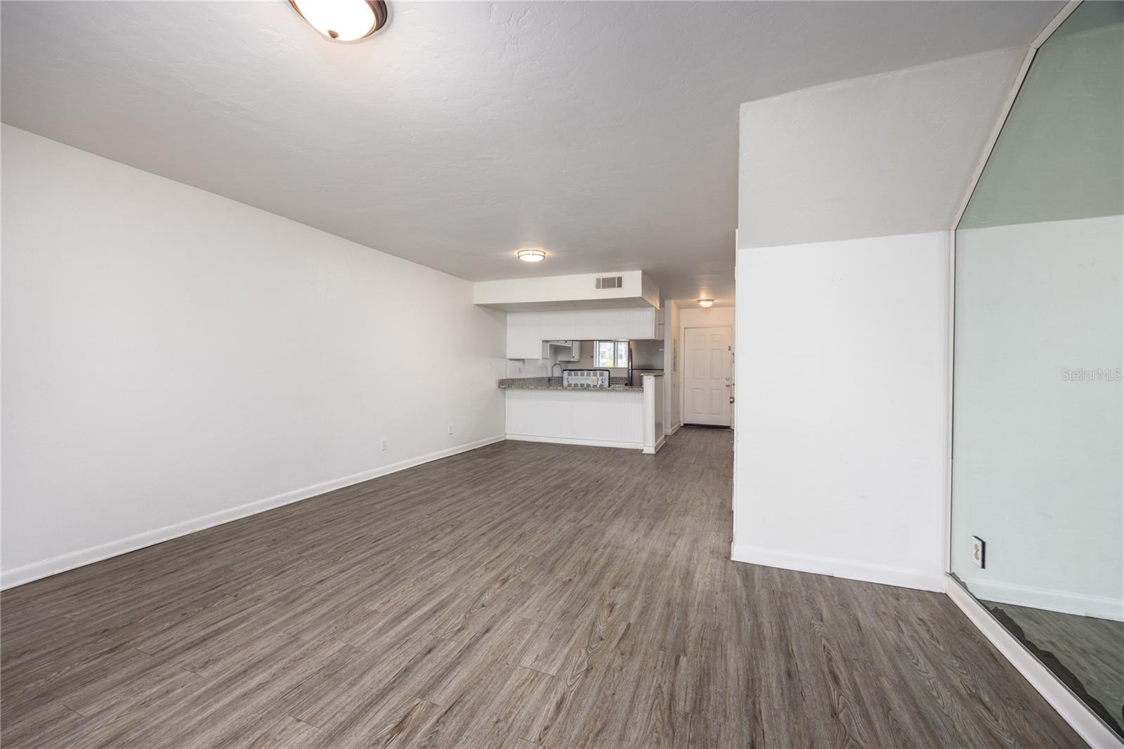 4411 Sw 34th St #908 Property Photo 12