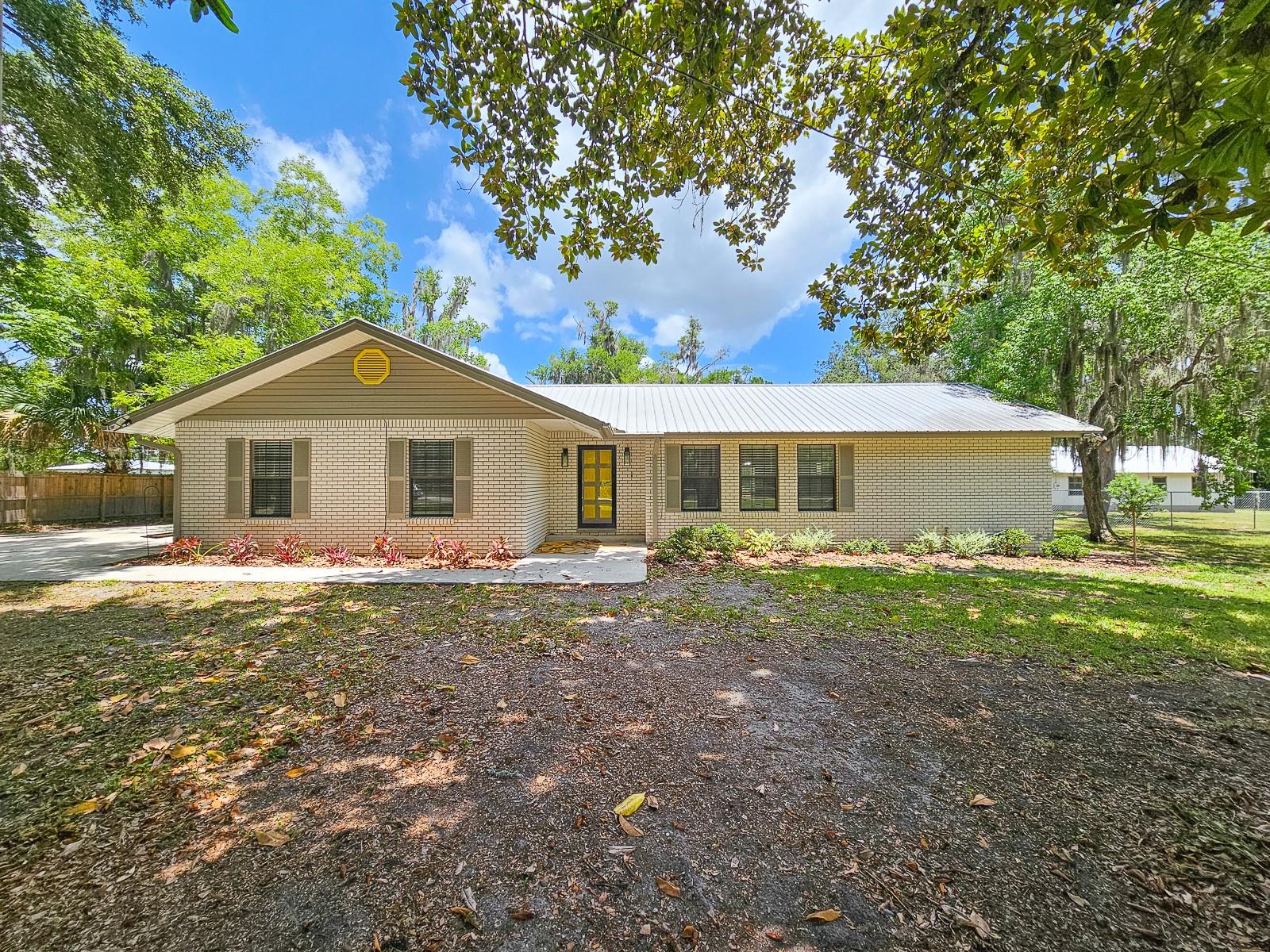 6064 Silver Lake Dr Property Photo 1