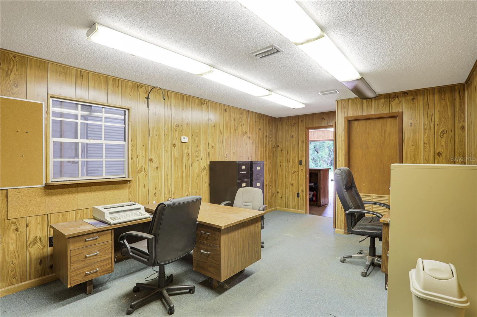 14405 Peggy Rd Property Photo 5