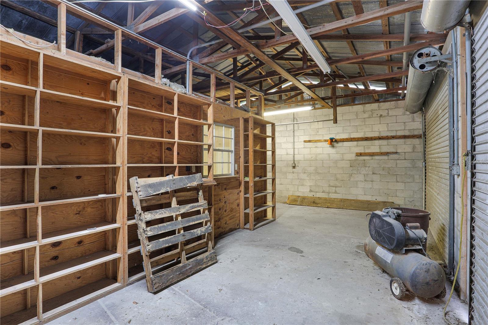 14405 Peggy Rd Property Photo 7