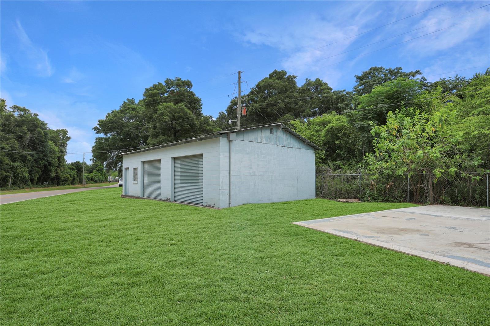 14405 Peggy Rd Property Photo 12