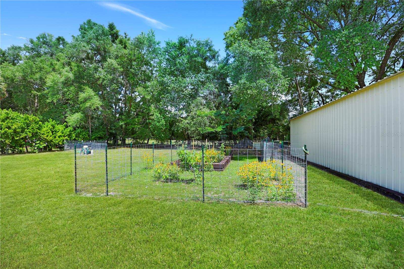 22849 Nw County Road 236 Property Photo 8
