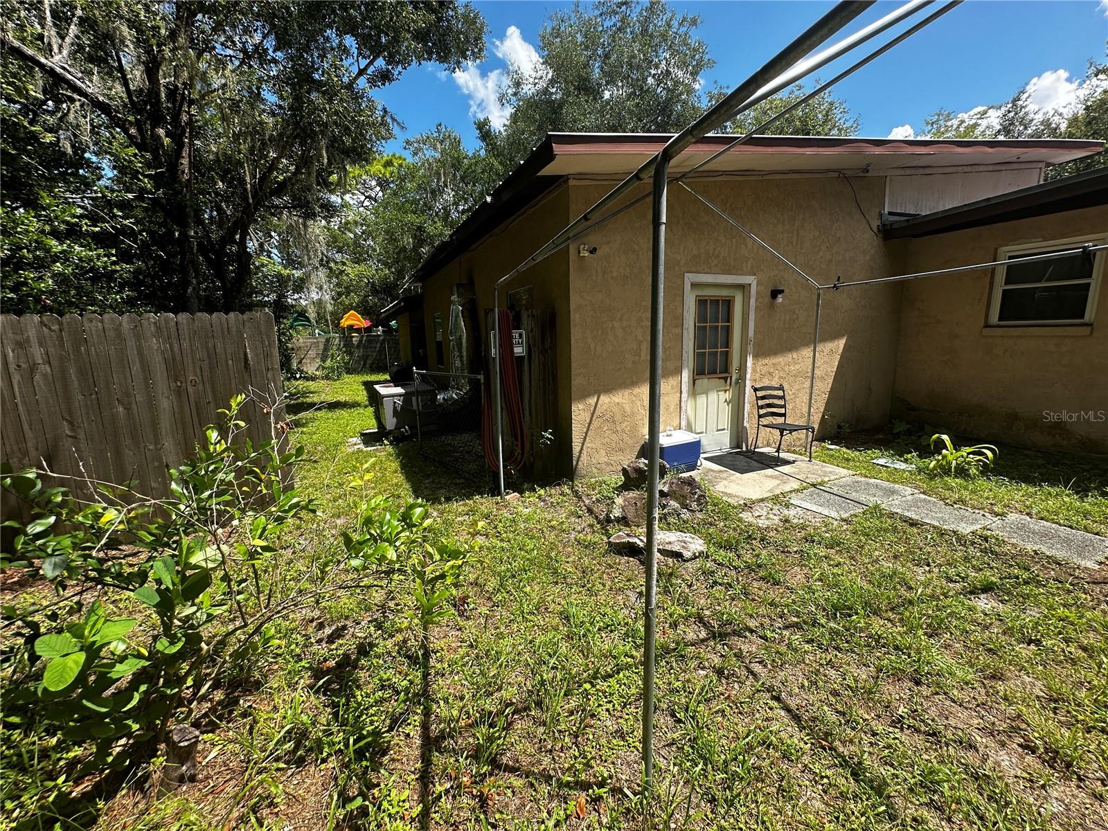 4215 Nw 10th St Property Photo 40