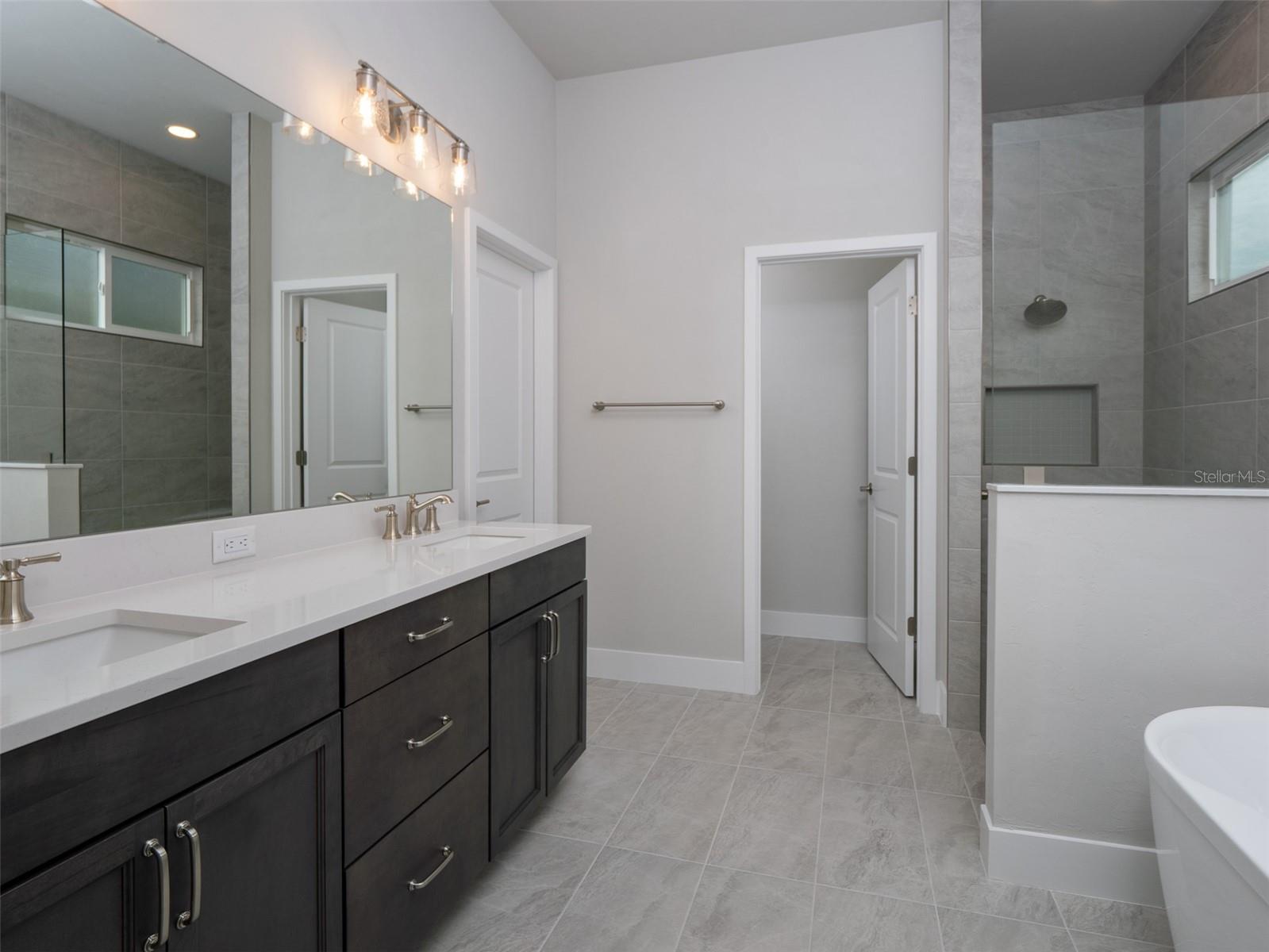 835 Sw 145th Dr Property Photo 11
