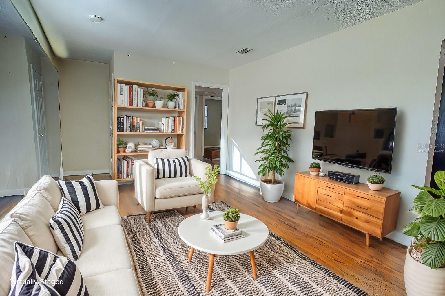 6515 Bartholf Ave Property Photo