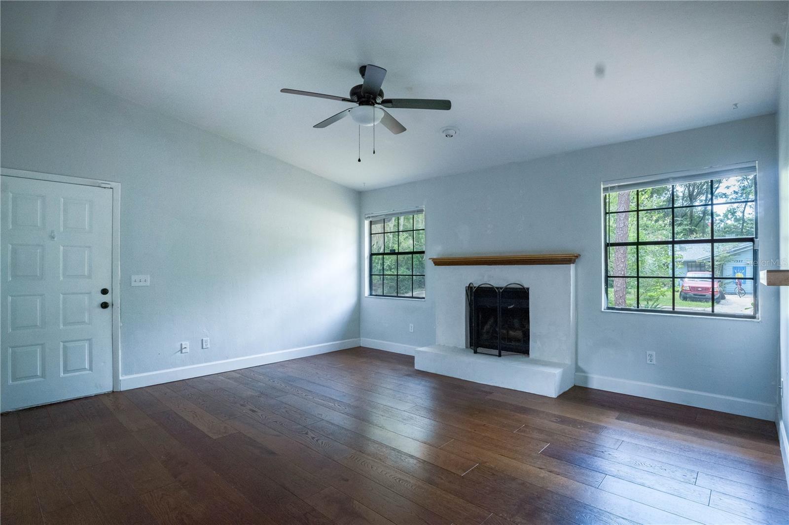 2116 Sw 73rd St Property Photo 5