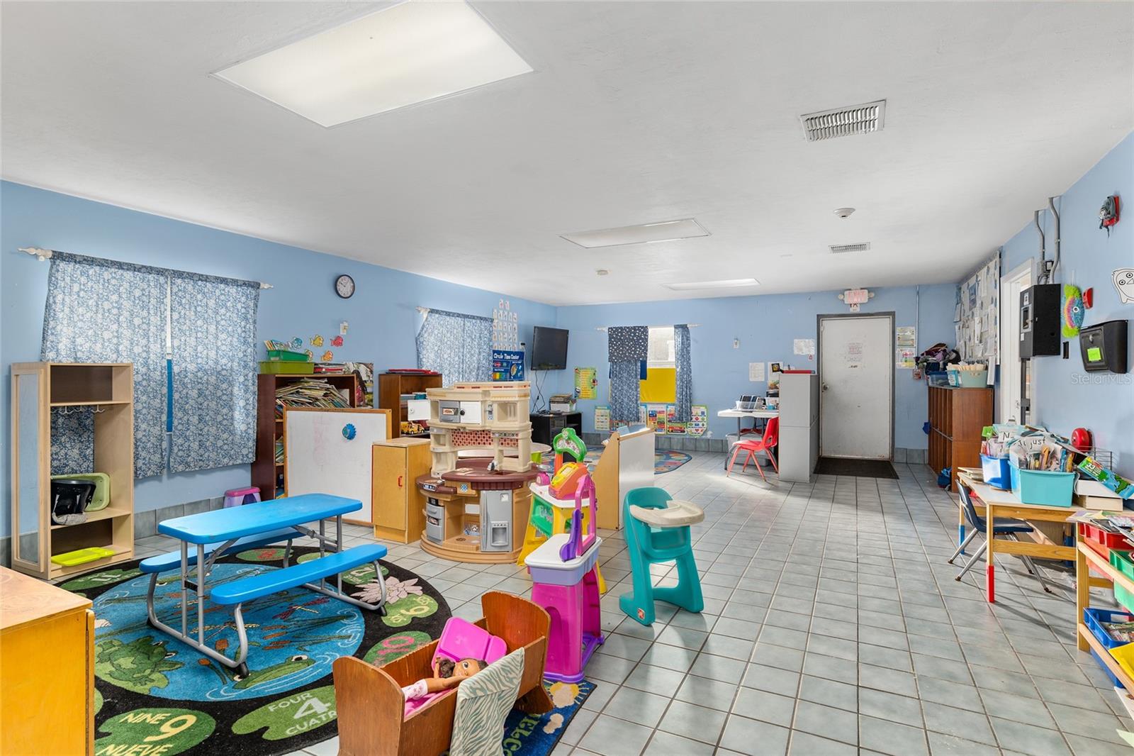 10228 N Division St Property Photo 26