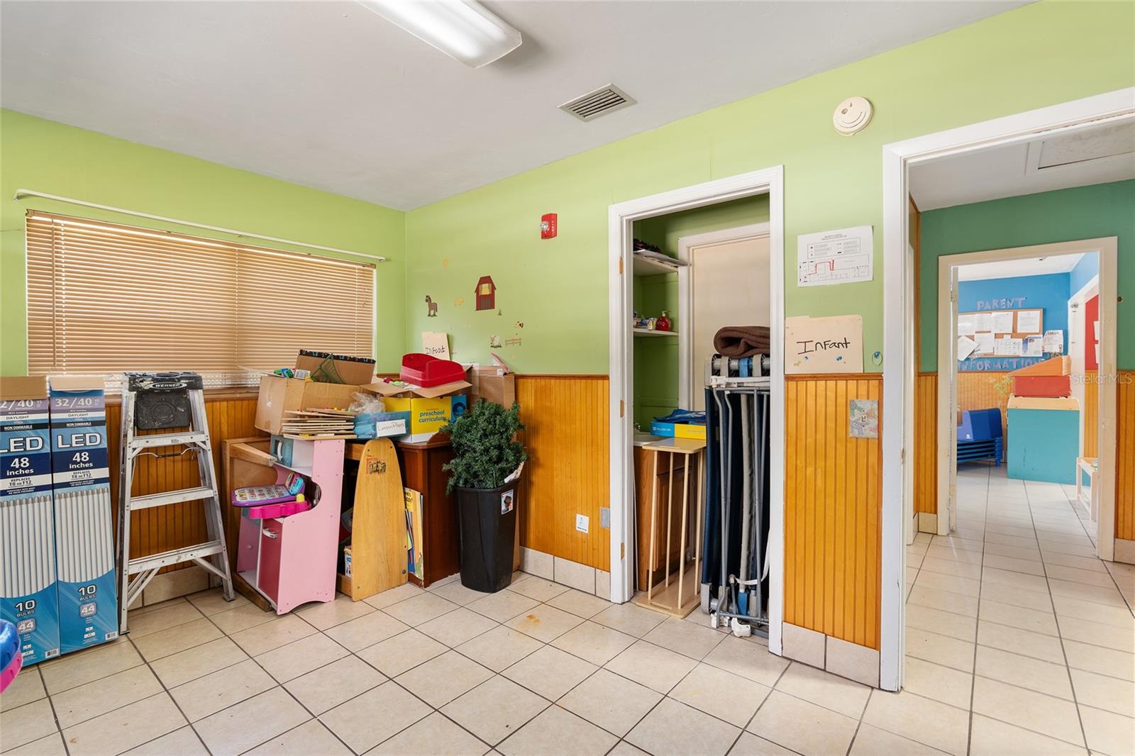 10228 N Division St Property Photo 50