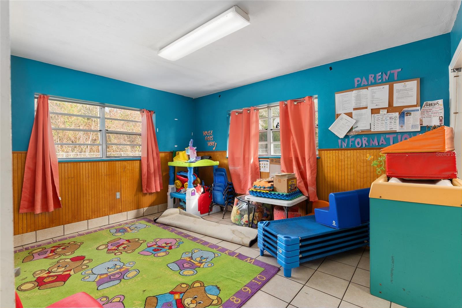 10228 N Division St Property Photo 53