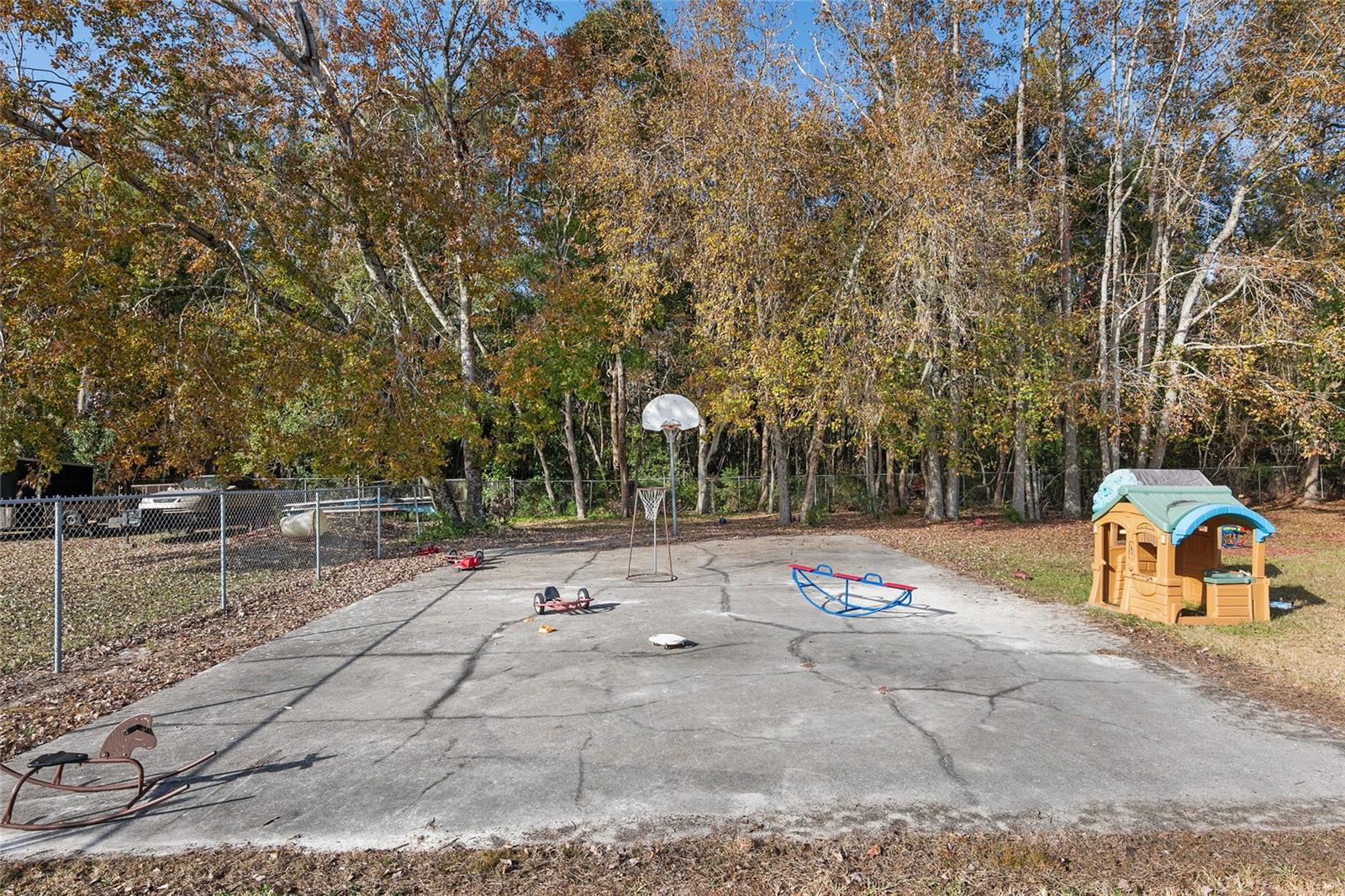 10228 N Division St Property Photo 62