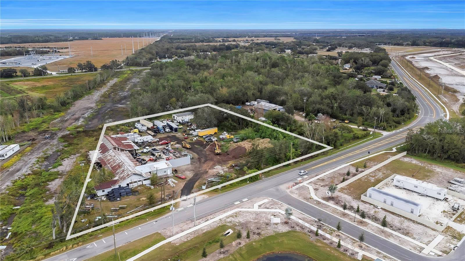 15058 Balm Rd Property Photo 5
