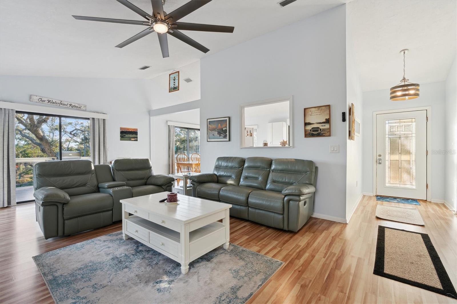 12631 Hodgson Ave Property Photo 11