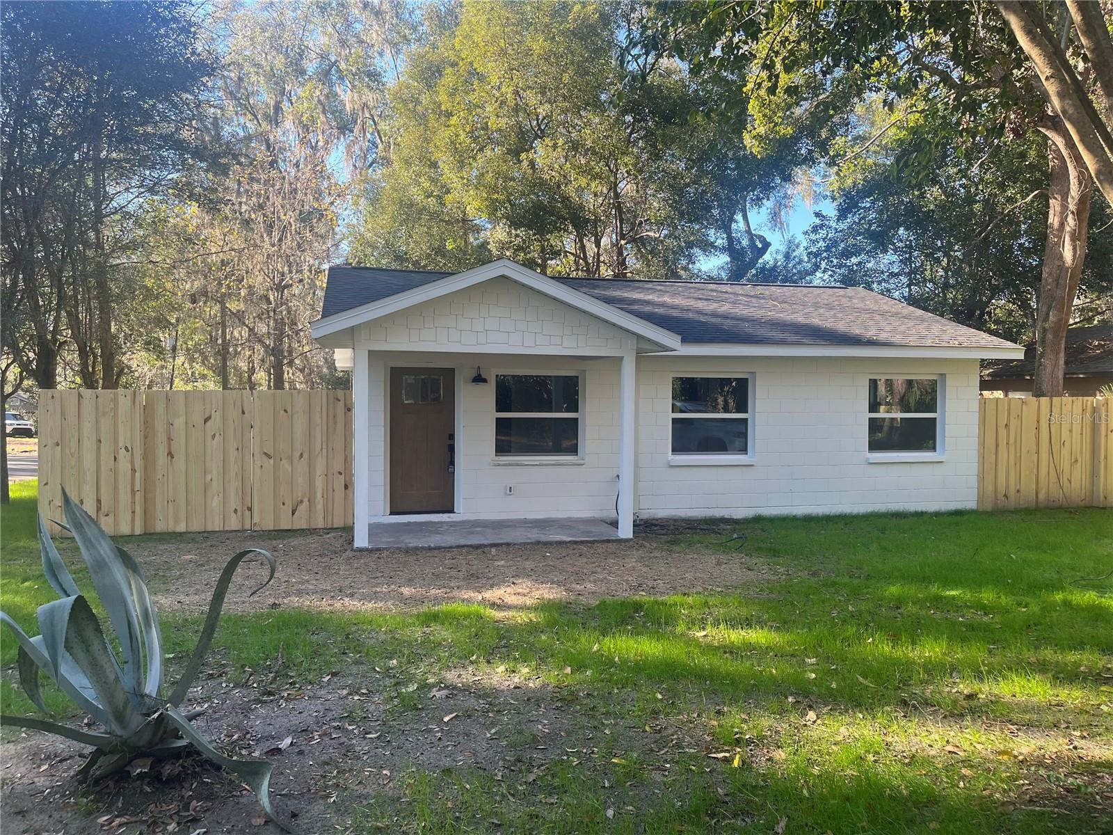 3204 Nw 13th Ter Property Photo
