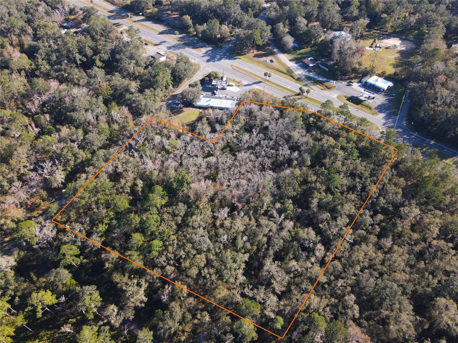 102 Ne Highway 441 Property Photo 3