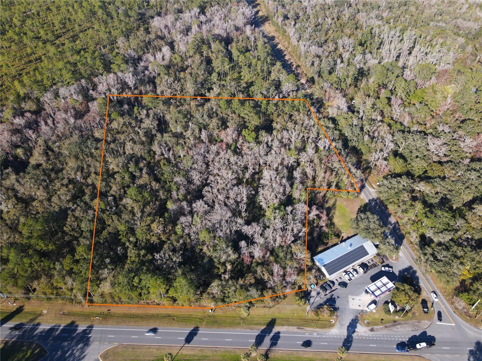 102 Ne Highway 441 Property Photo 4