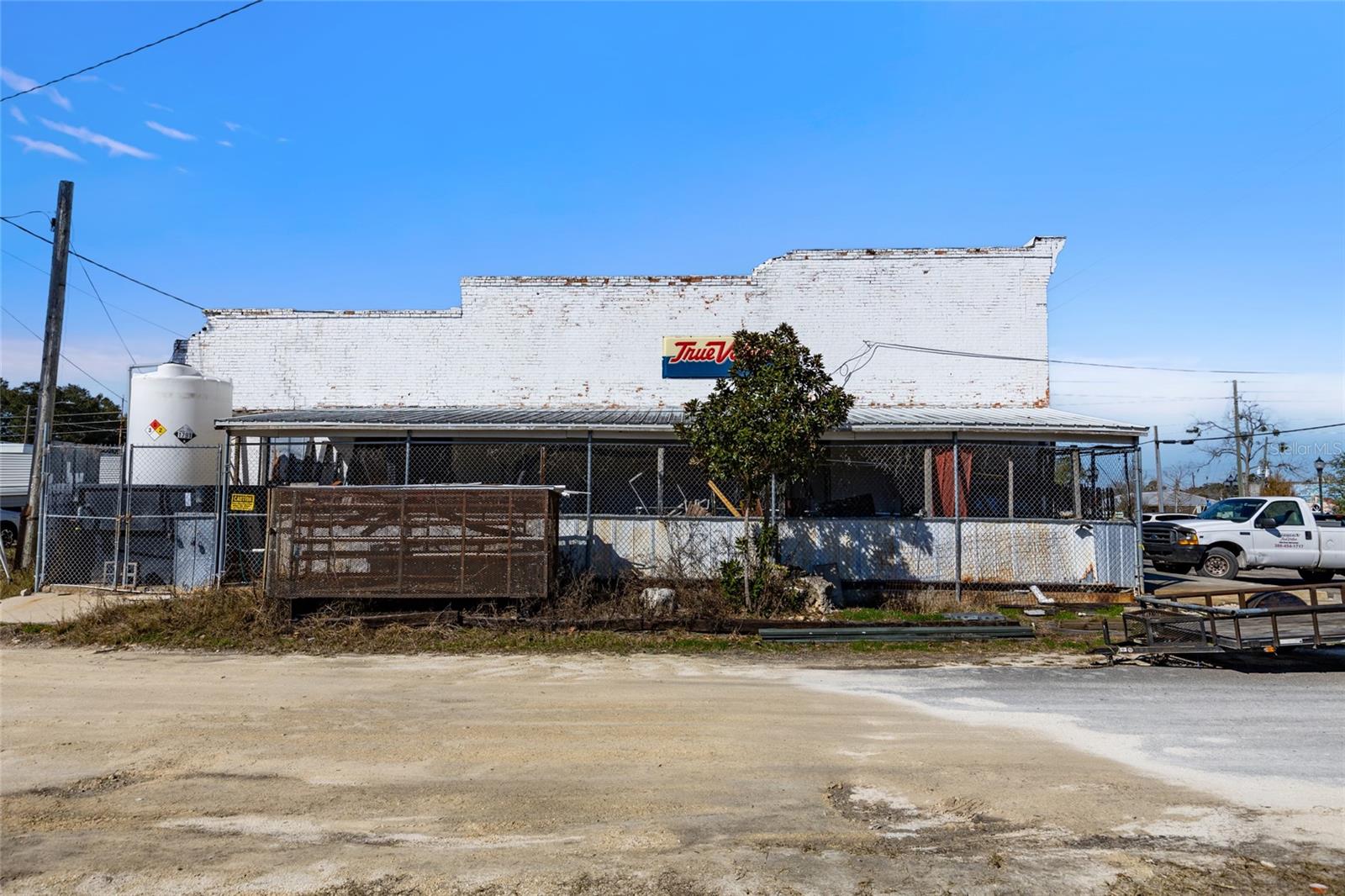 18493 High Springs Main Street Property Photo 28