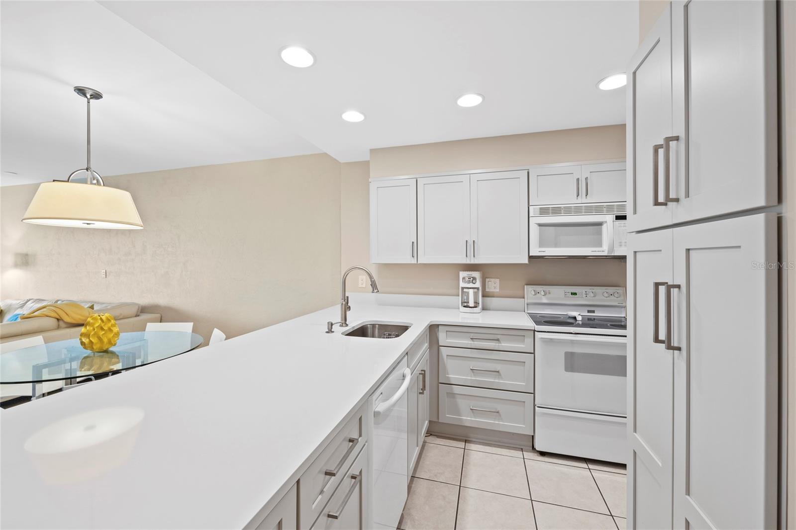 5650 S A1a #d111 Property Photo 13