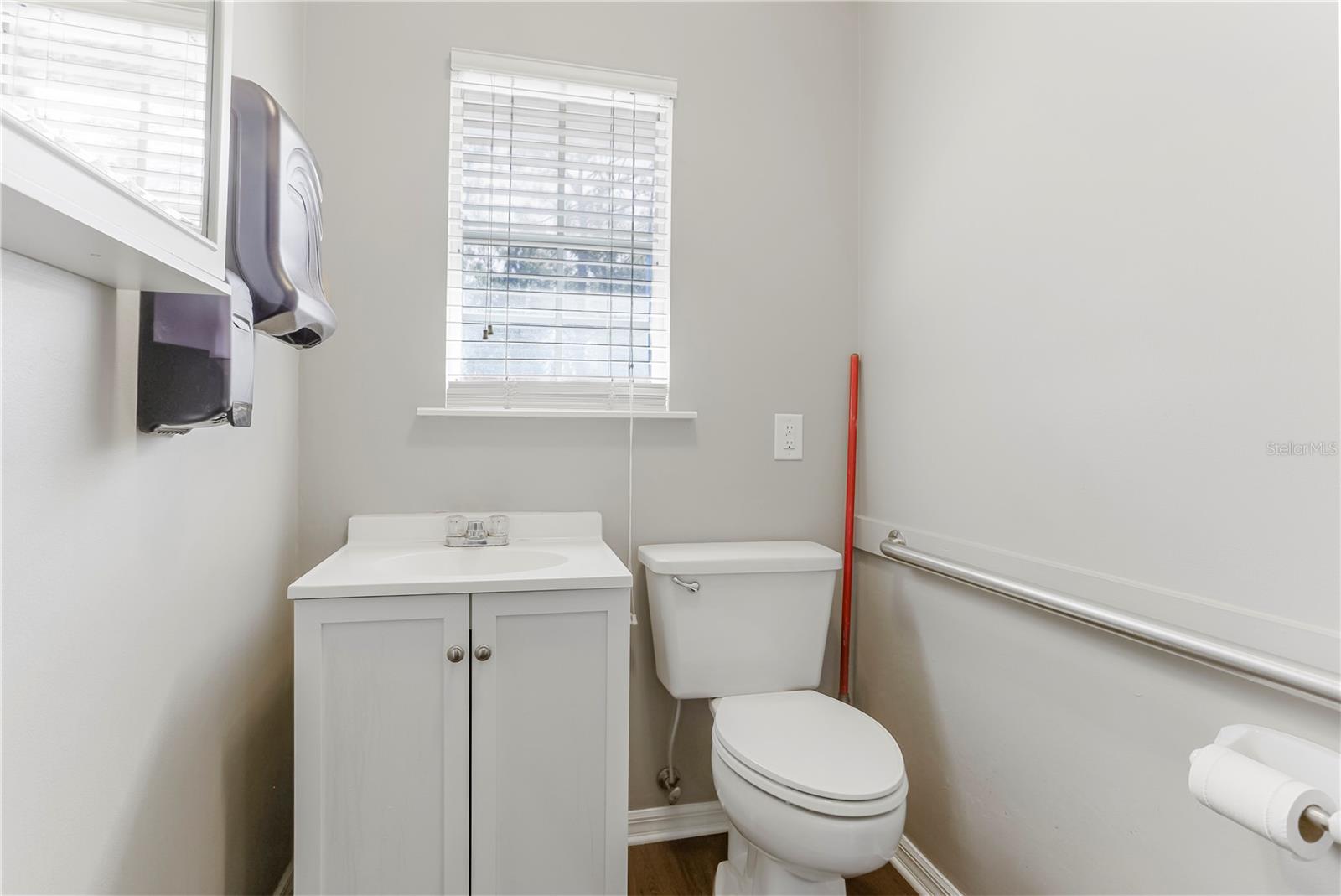 23343 Nw County Road 236 Property Photo 14