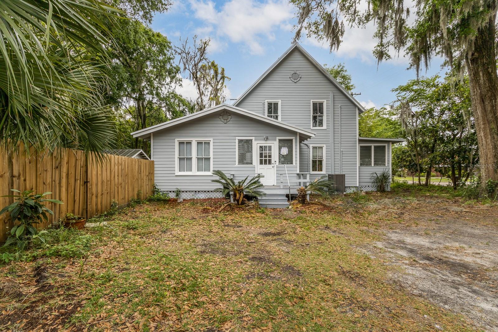 2523 Nw 6th St Property Photo