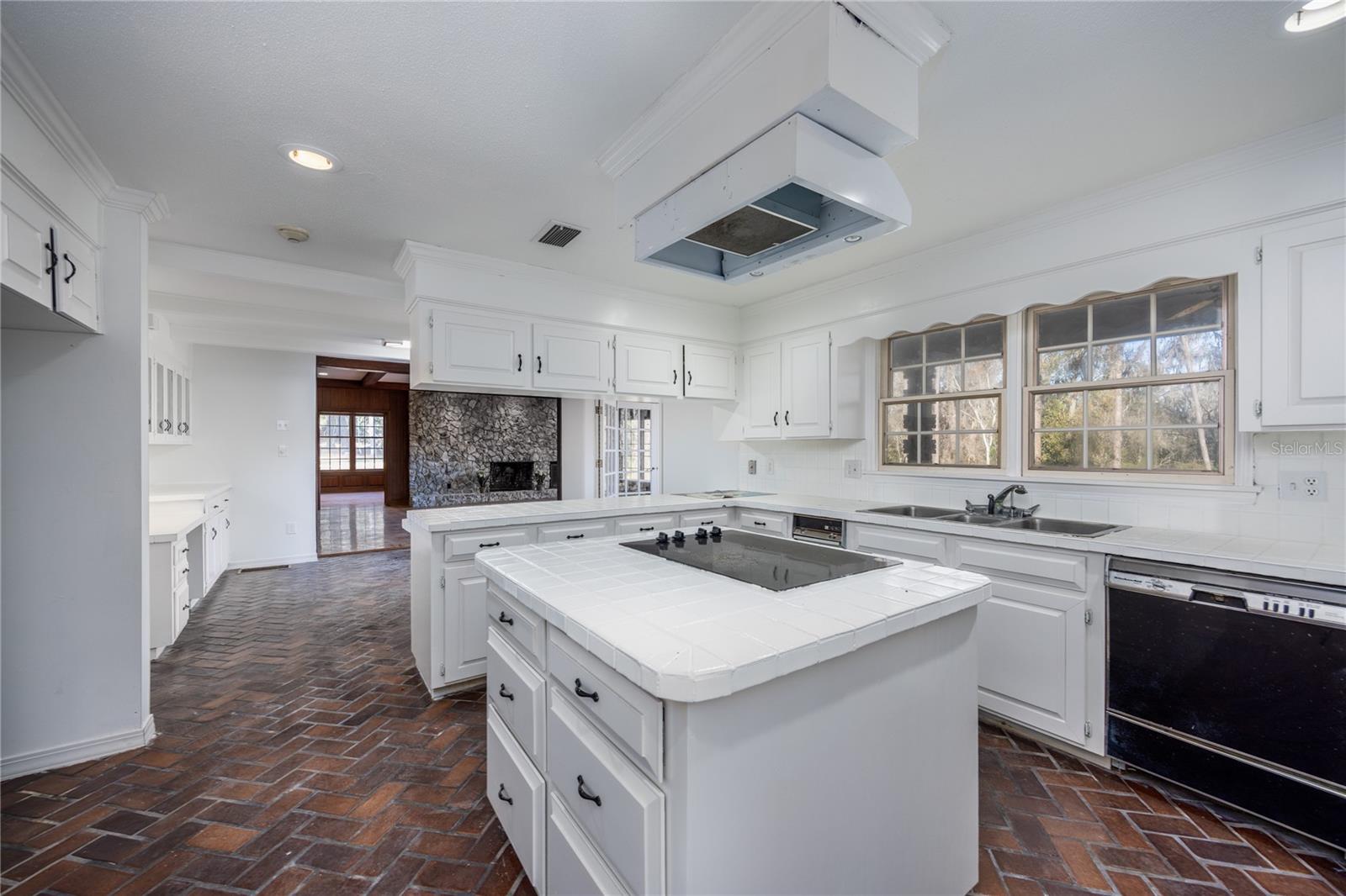 1701 Nw 30th Ter Property Photo 20