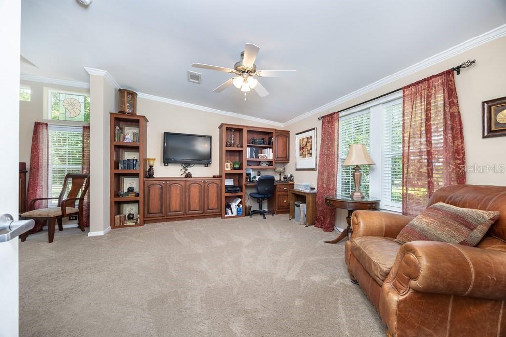 7122 256th St Property Photo 15