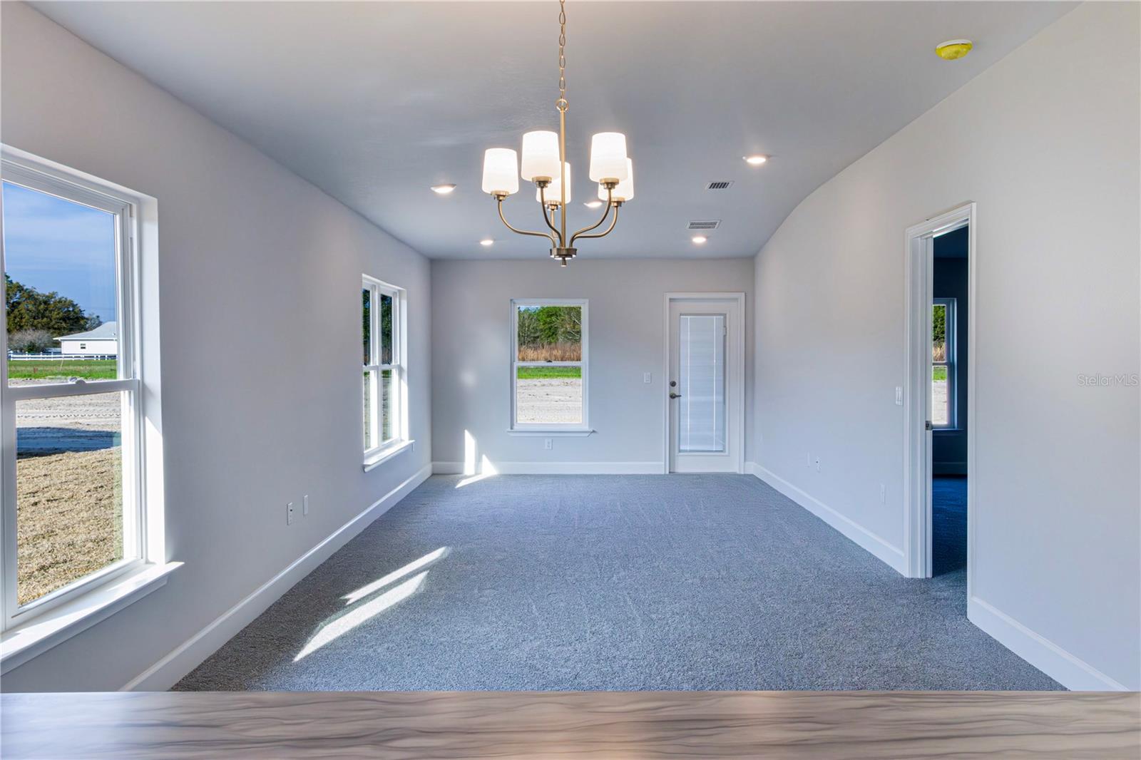 3298 E Iris Ln Property Photo 3