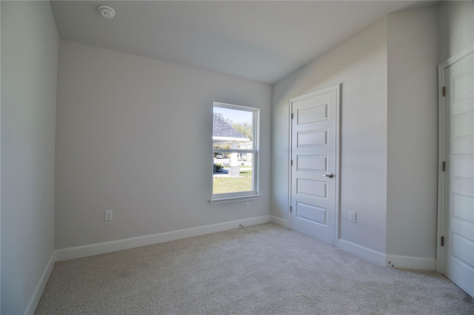 3298 E Iris Ln Property Photo 19