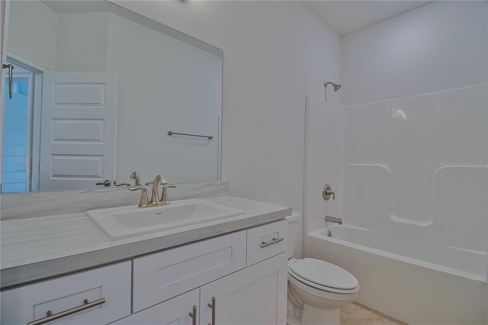 3298 E Iris Ln Property Photo 20