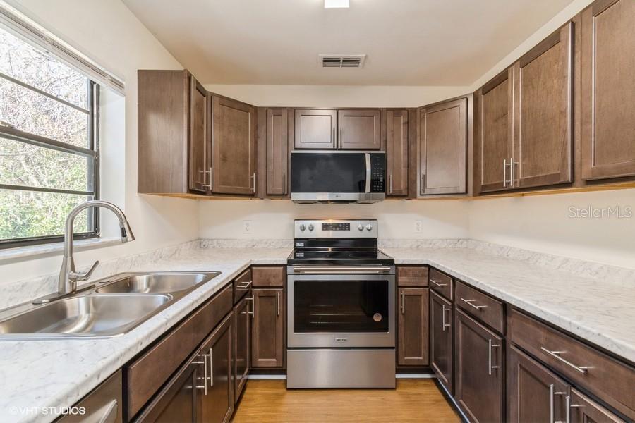 2522 Nw 4th Ter Property Photo