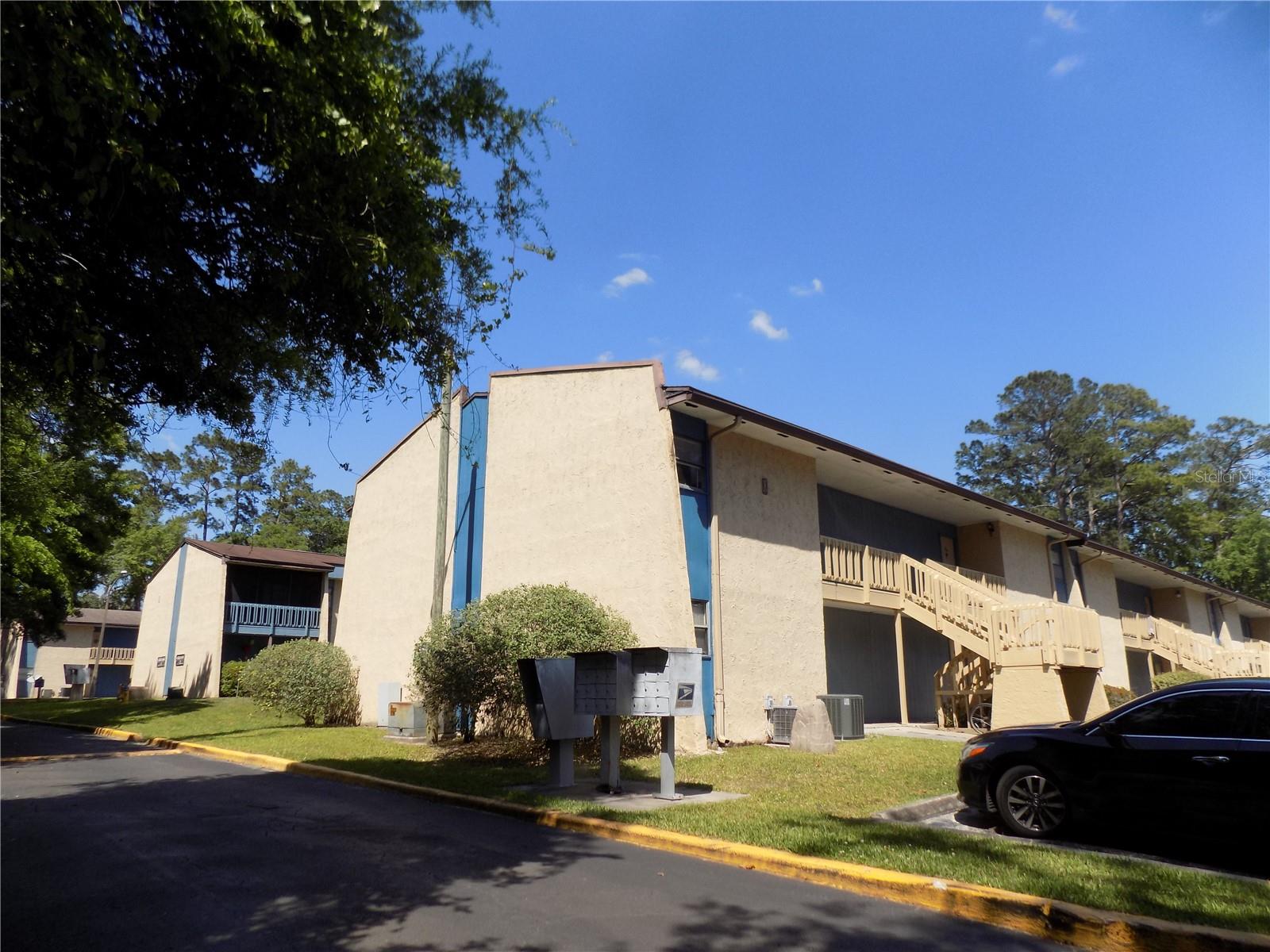 2811 SW ARCHER #X 201 Property Photo 1