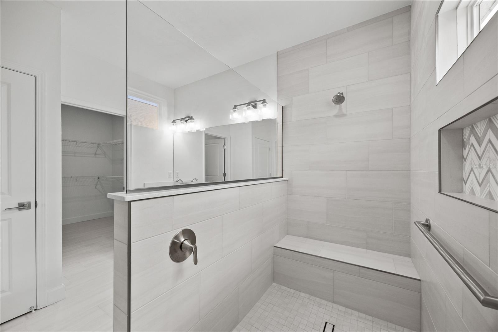 1018 Sw 67th Way Property Photo 15