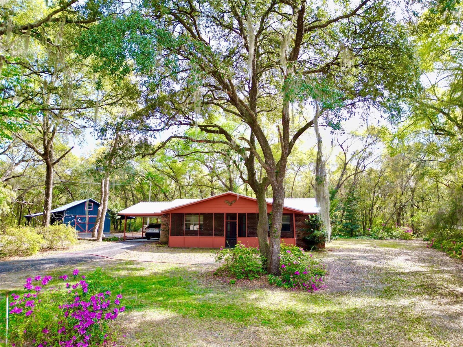 105 Half Moon Trl Property Photo