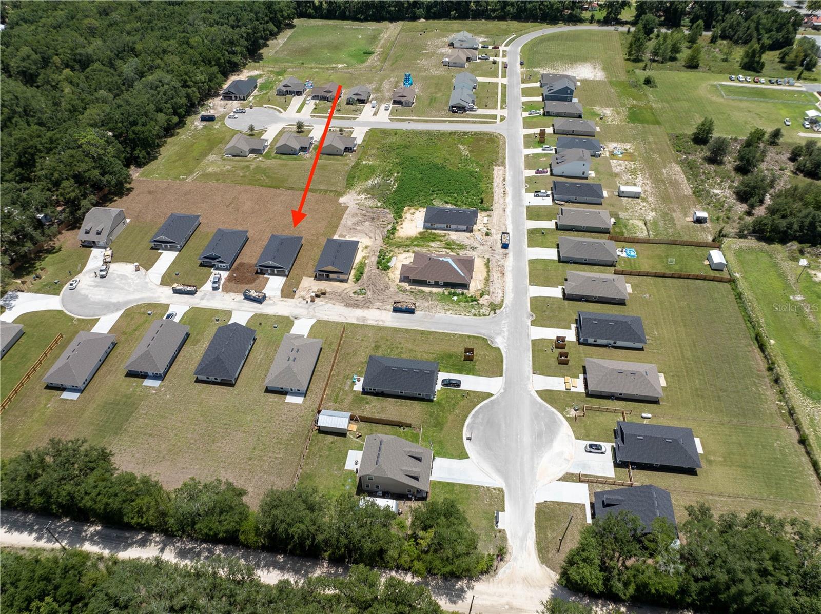 3303 E Iris Ln Property Photo 4