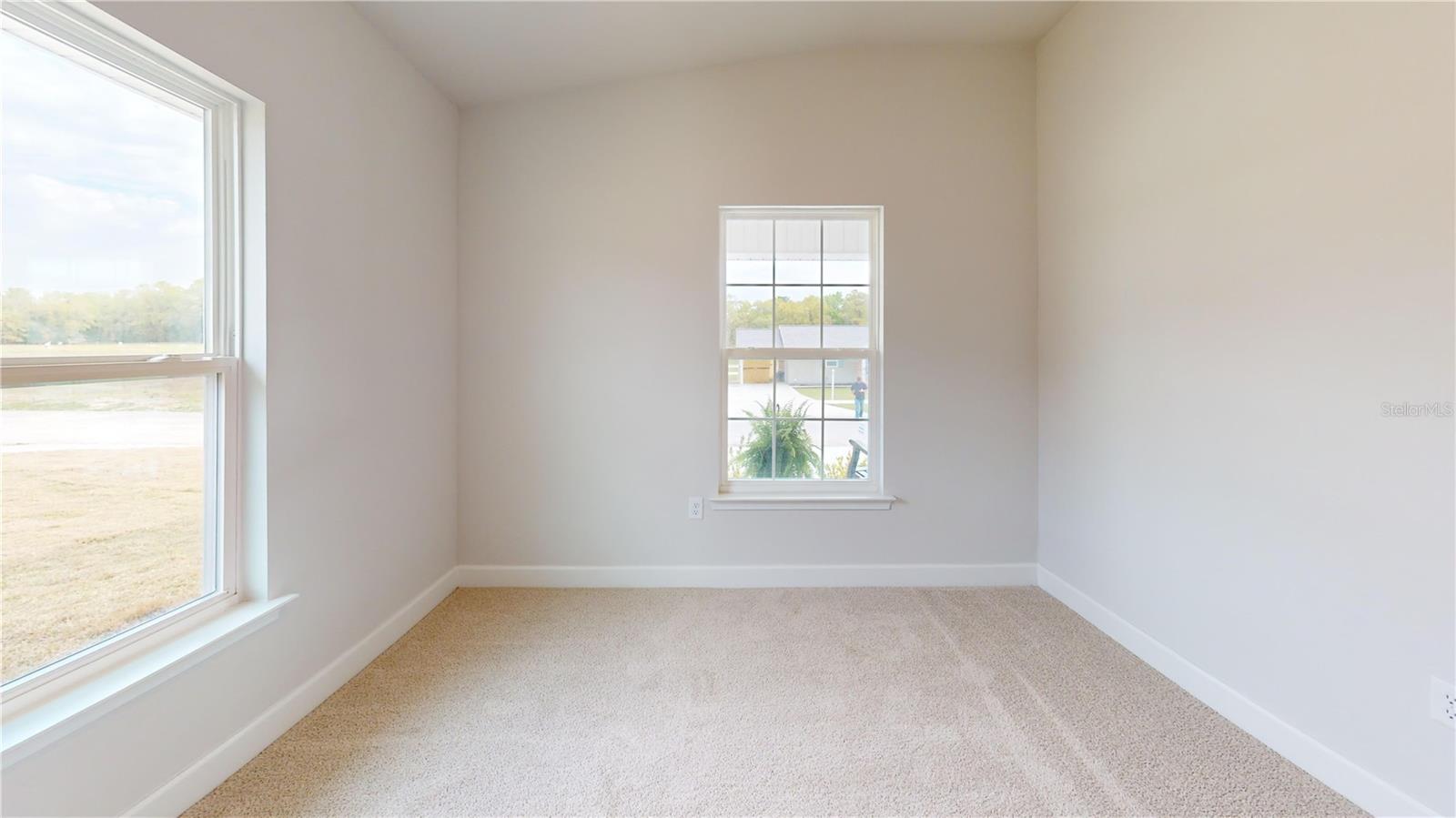 3303 E Iris Ln Property Photo 24