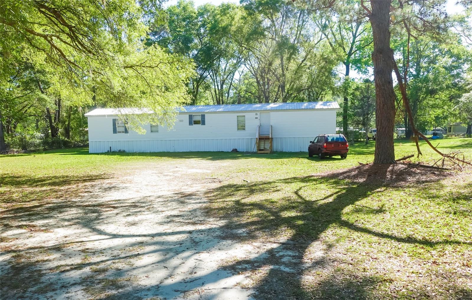 316 Se Brandon Dr Property Photo