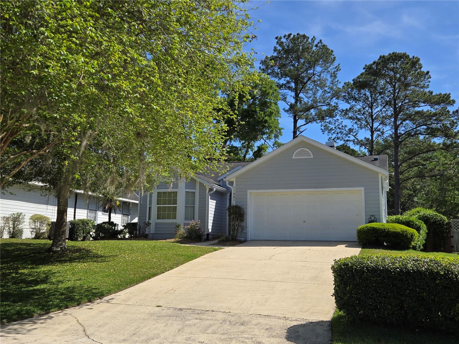 11661 Creek Dr Property Photo 1