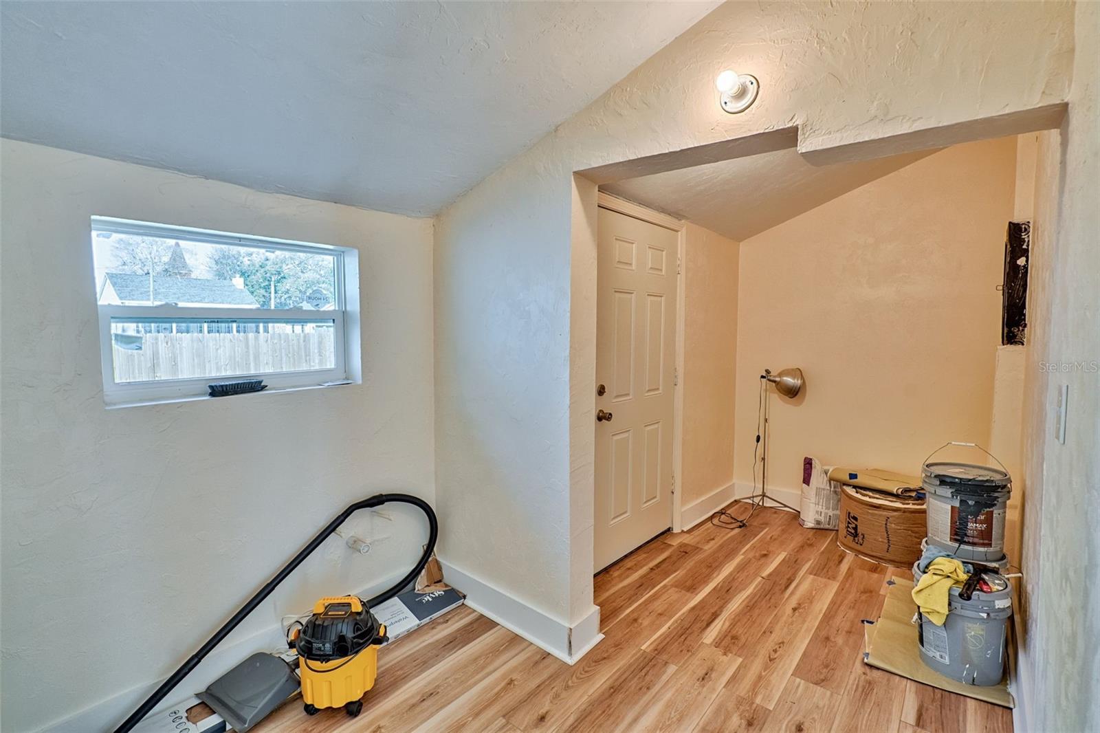 620 N Main St Property Photo 16