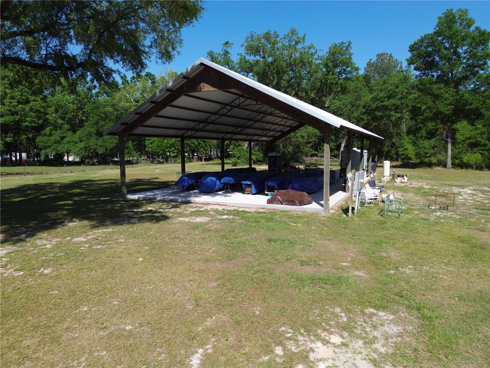 20499 S Us Highway 441 Property Photo 1