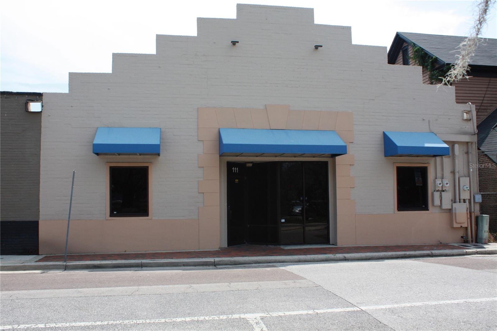 111 Sw Main St Property Photo