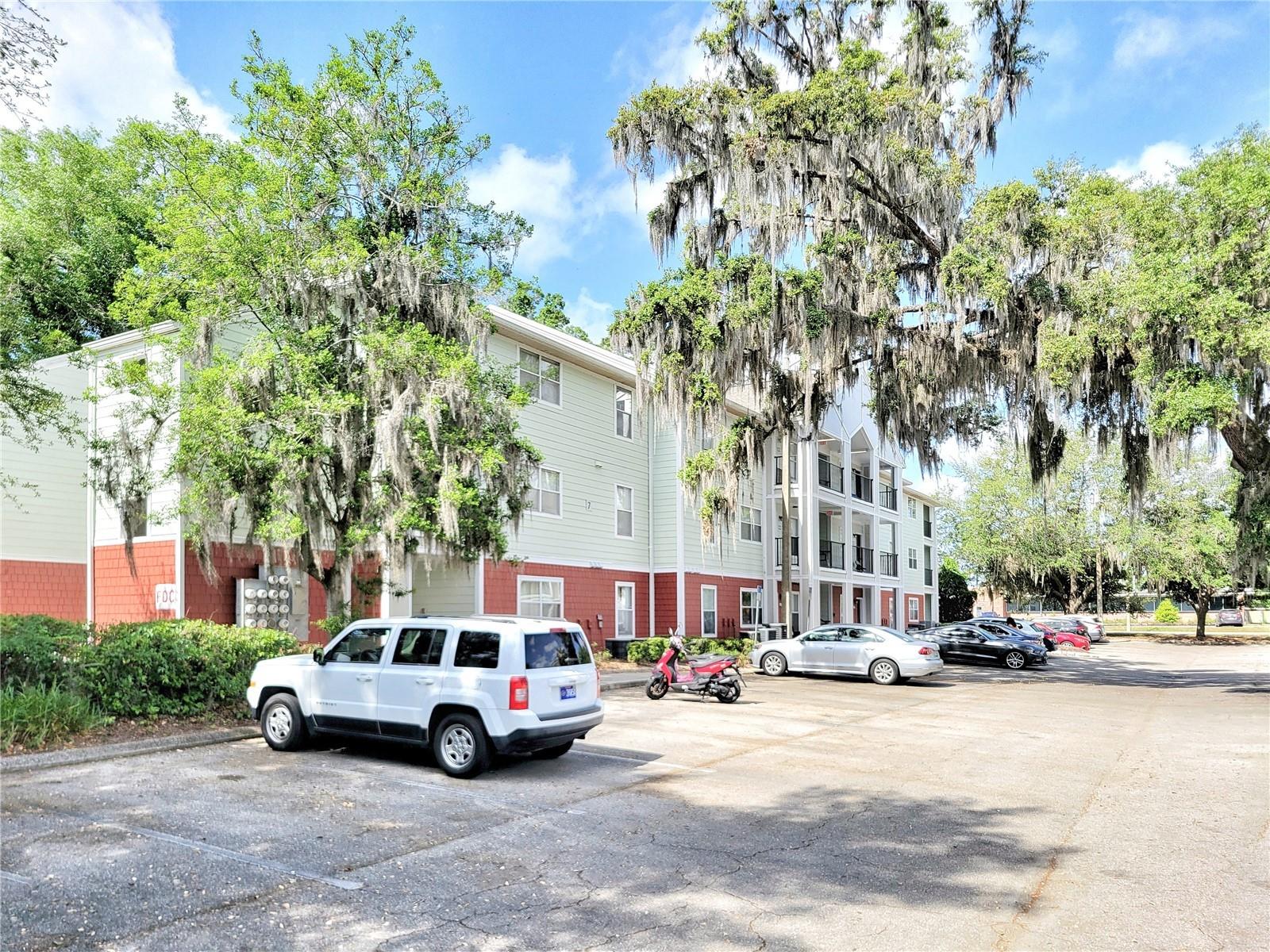 2360 Sw Archer Rd #720 Property Photo