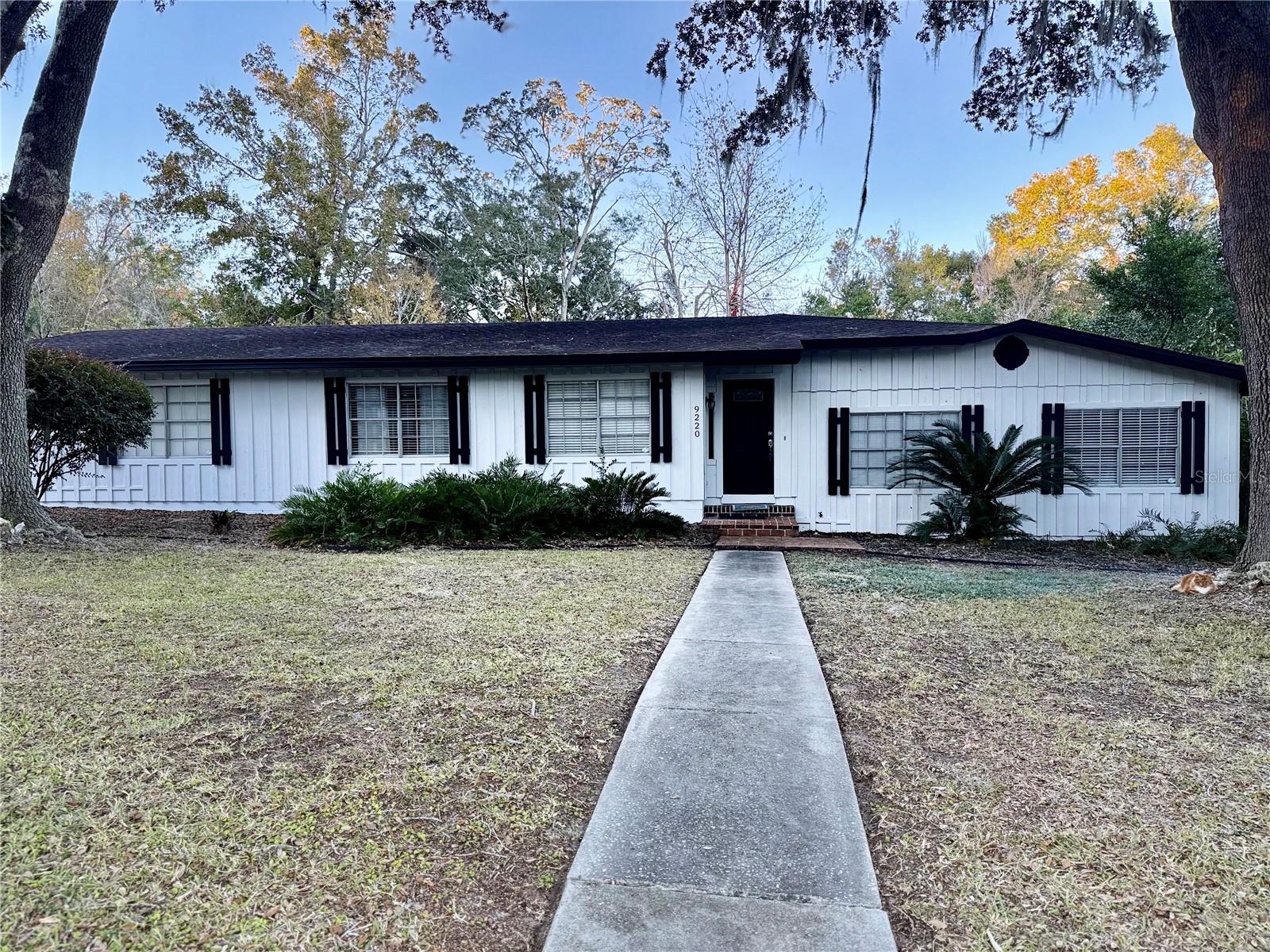 32606 Real Estate Listings Main Image