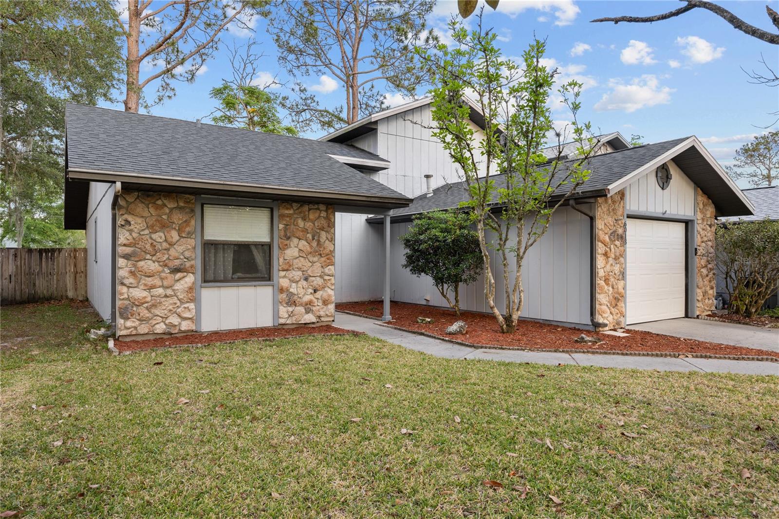 6013 Nw 37th Ter Property Photo